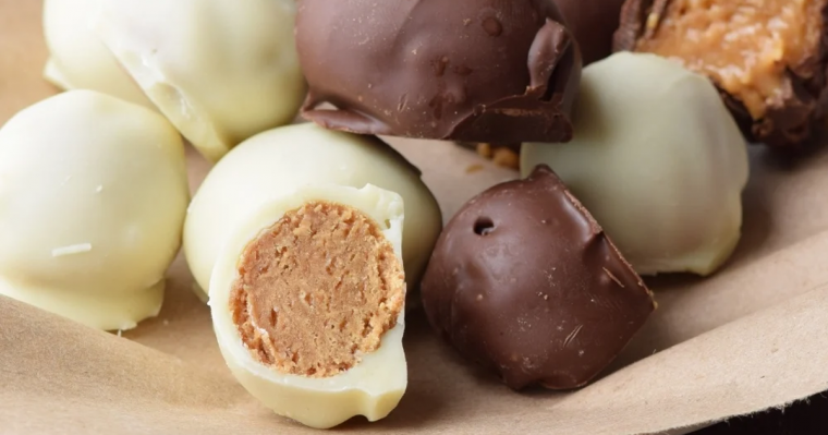 No Bake Peanut Butter Protein Balls